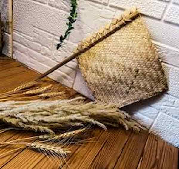 تصویر 3 از قیمت خرید بادبزن حصیری کوچک عمده به صرفه و ارزان